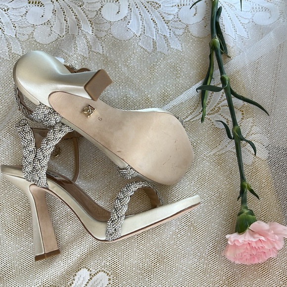 Badgley Mischka Fennel Braided Spool Heel - Picture 10 of 11